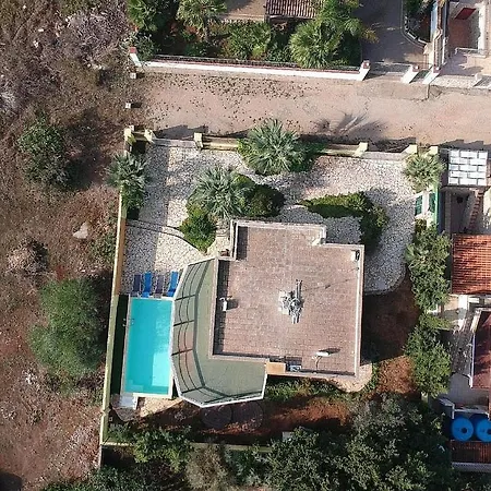 Pizzo Sleeps 6 With Pool And Air Con * Pizzo
